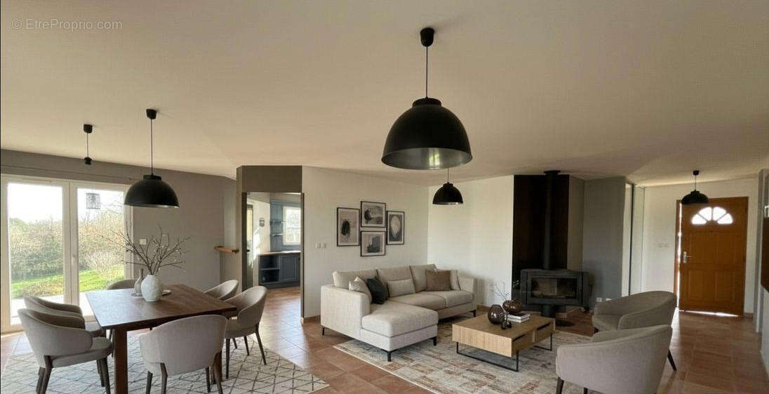 36fdece463cbfc1d807fe237107dcb5319253905 - Maison à LALBENQUE