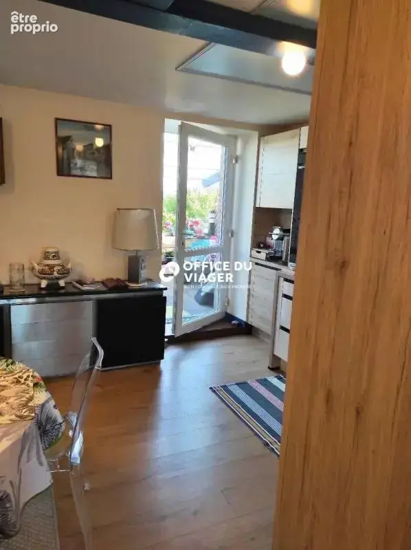 Ensemble immobilier - 1 appartement + 1 local commercial - 126,10 m² - photo 8