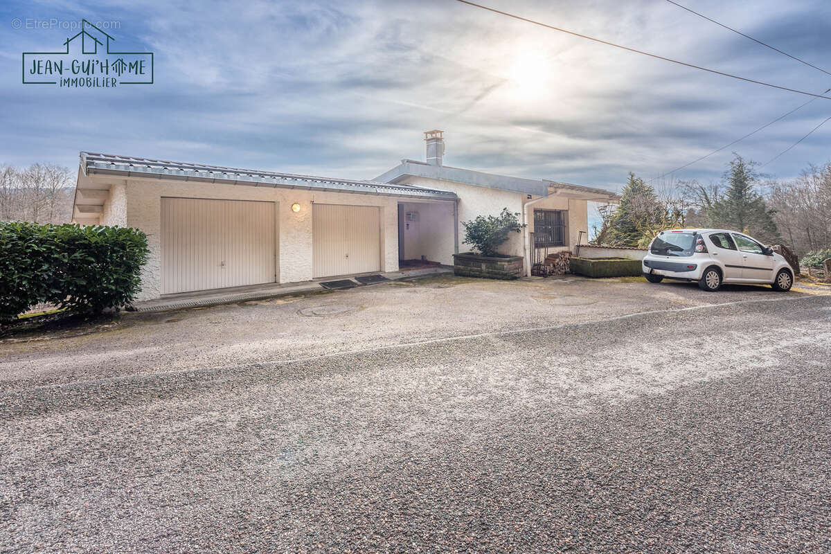 Maison à SAINT-NABORD