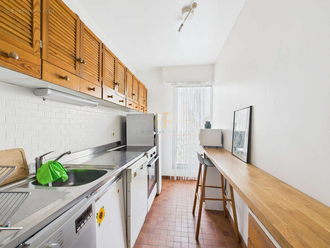 Appartement à PARIS-15E