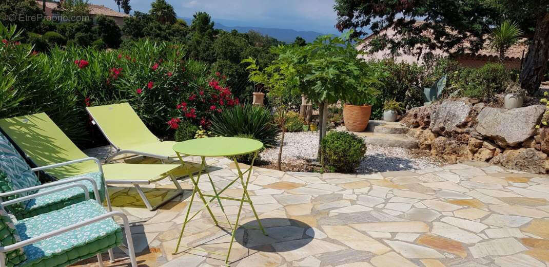 Maison à FREJUS