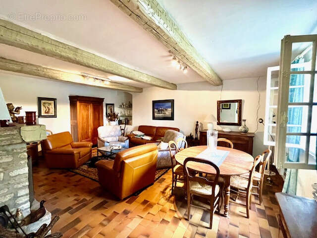 Maison à ROUSSILLON