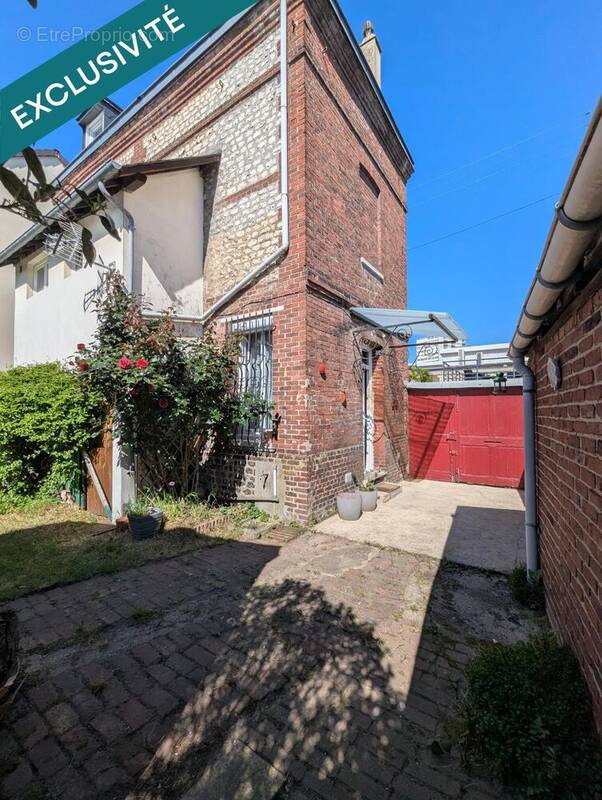 Photo 1 - Maison à SOTTEVILLE-LES-ROUEN