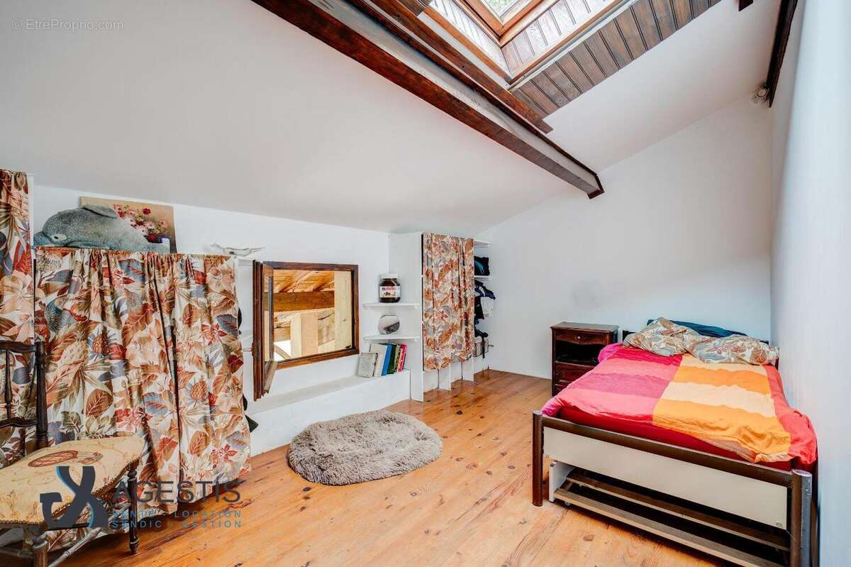   - Maison à LHERM