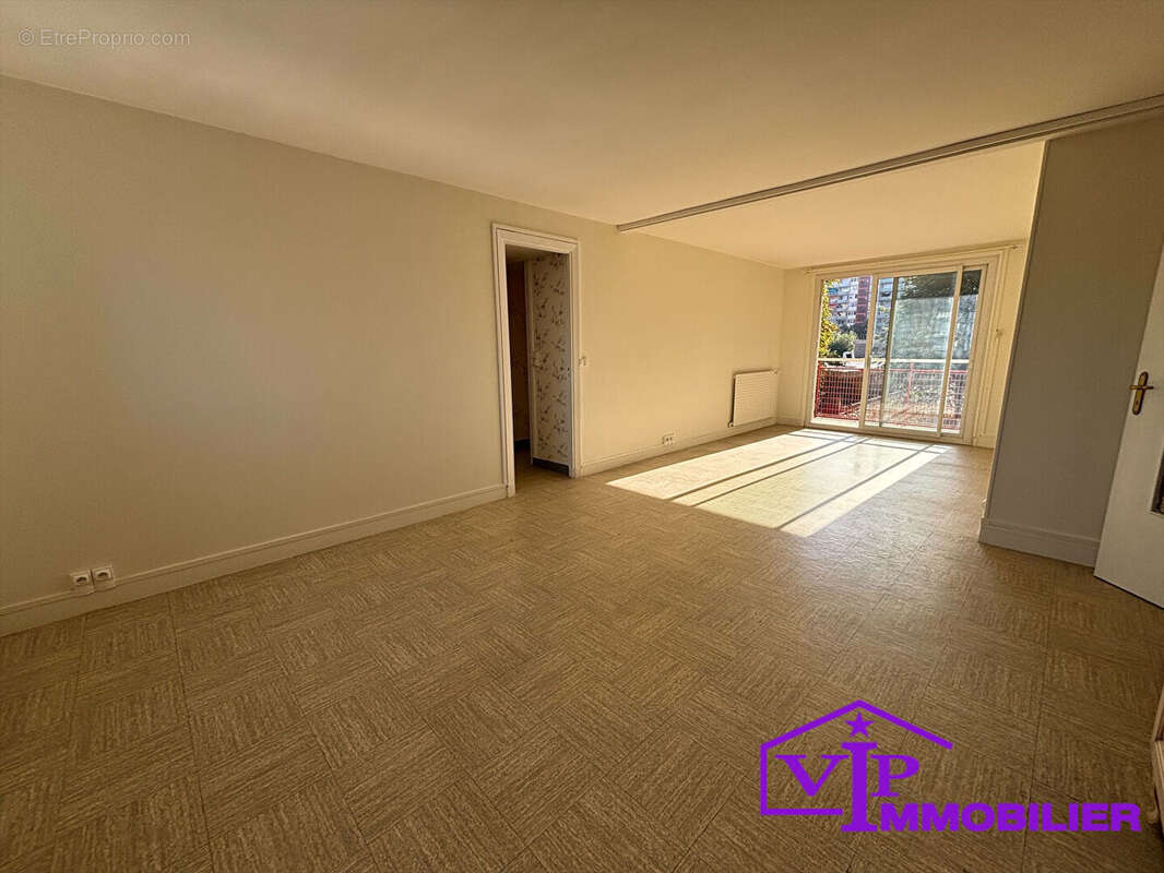 Appartement Sotteville Les Rouen 4 pièce(s) 72.29 m2 - photo 2