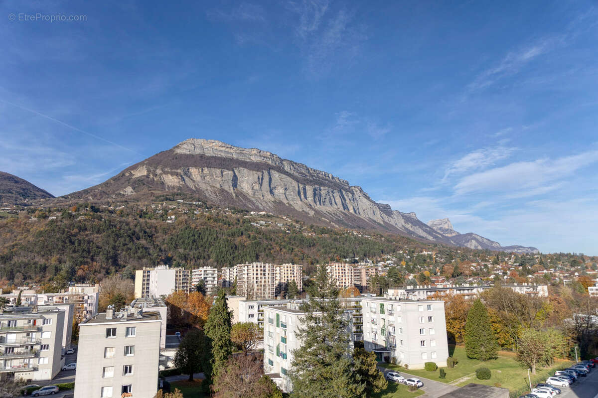 Appartement à MEYLAN