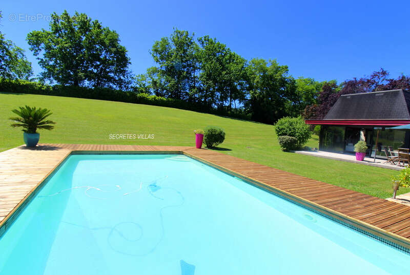 Maison à SALLEBOEUF