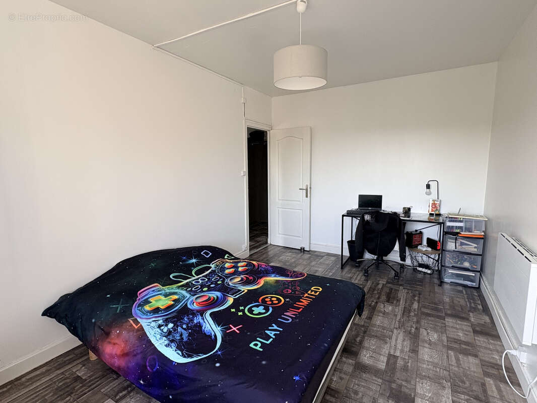 Maison à CHAMPROND-EN-GATINE