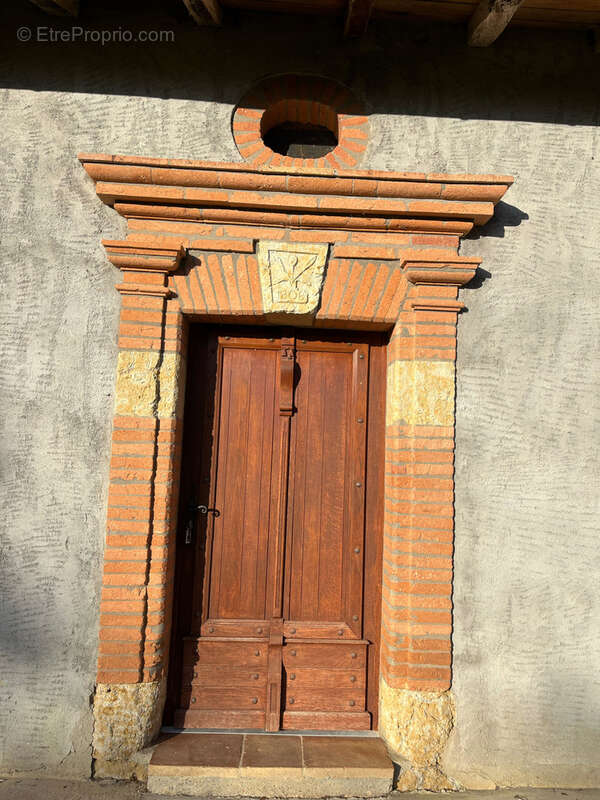 Maison à MONBRUN