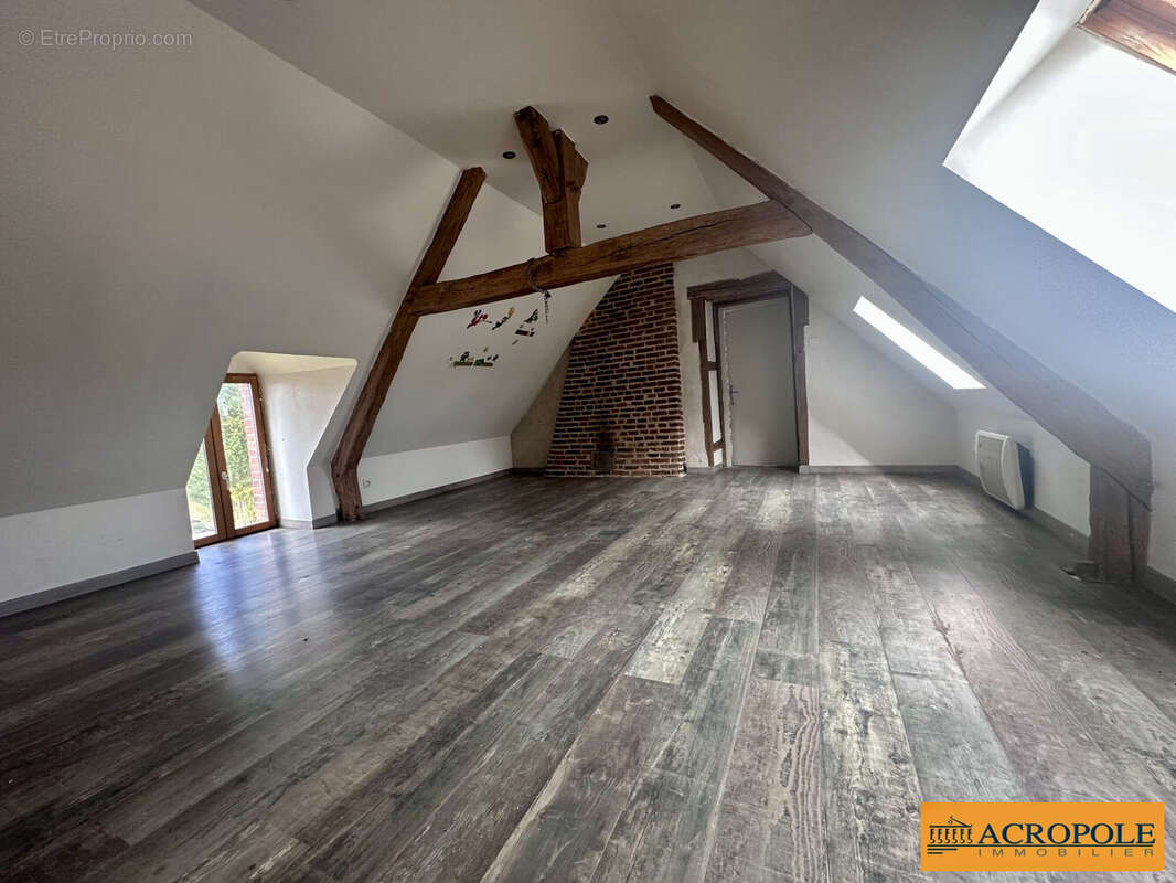 Maison 100 m² à Cernoy-En-Berry  - photo 4