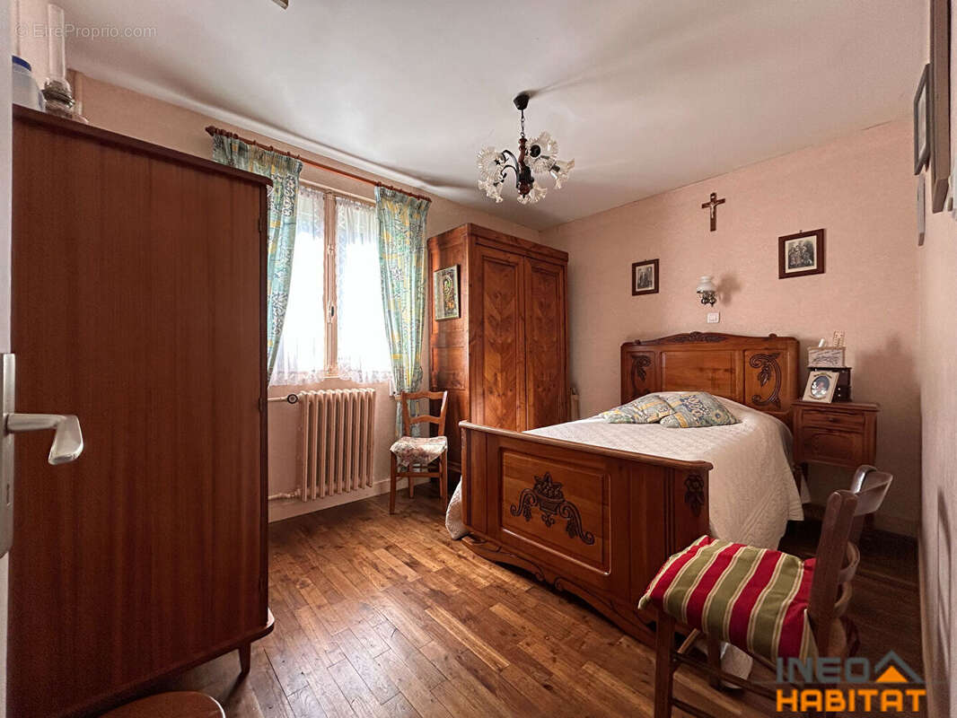 Maison à MONTAUBAN-DE-BRETAGNE