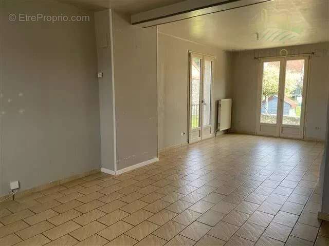 Maison à LIZY-SUR-OURCQ