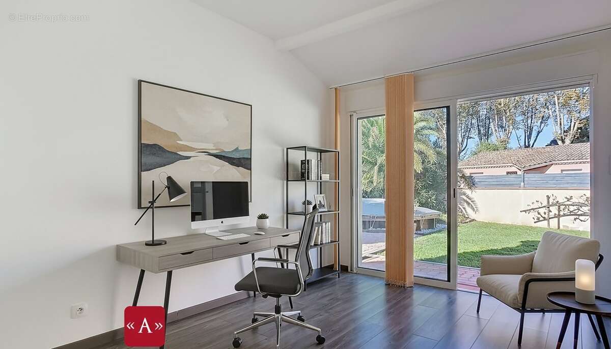 Maison à SAINT-SULPICE