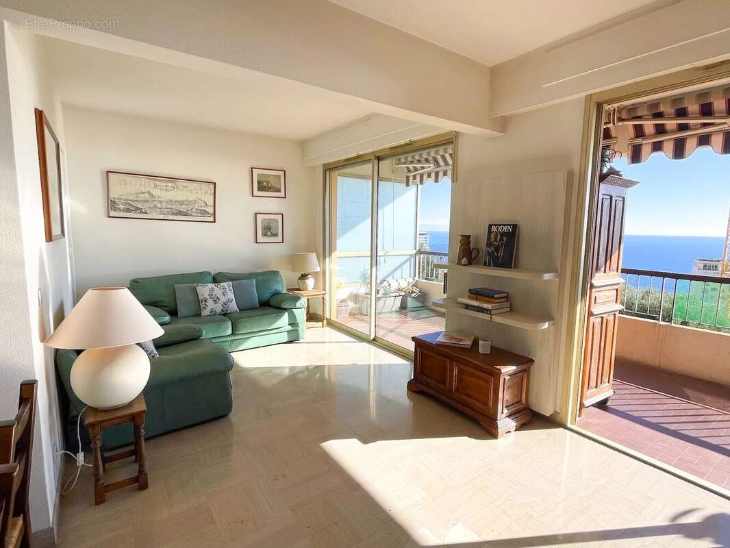 Appartement à BEAUSOLEIL