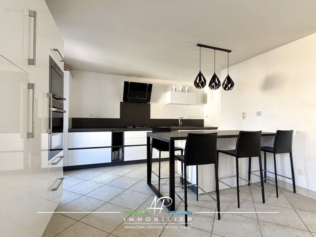 Maison à VELARS-SUR-OUCHE