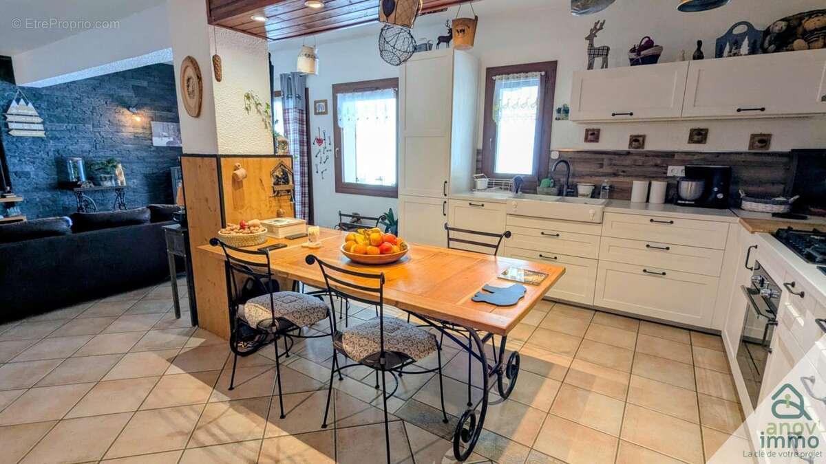 Appartement à MEAUDRE