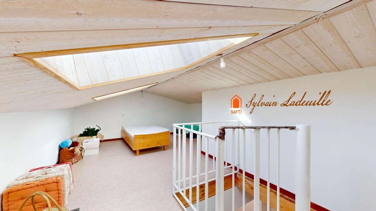 Maison 105 m² à Saint-Laurent-La-Vallee  - photo 8