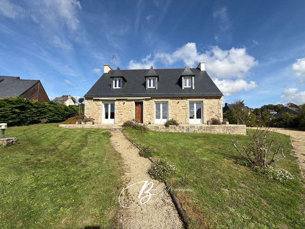 Maison à LE FAOU