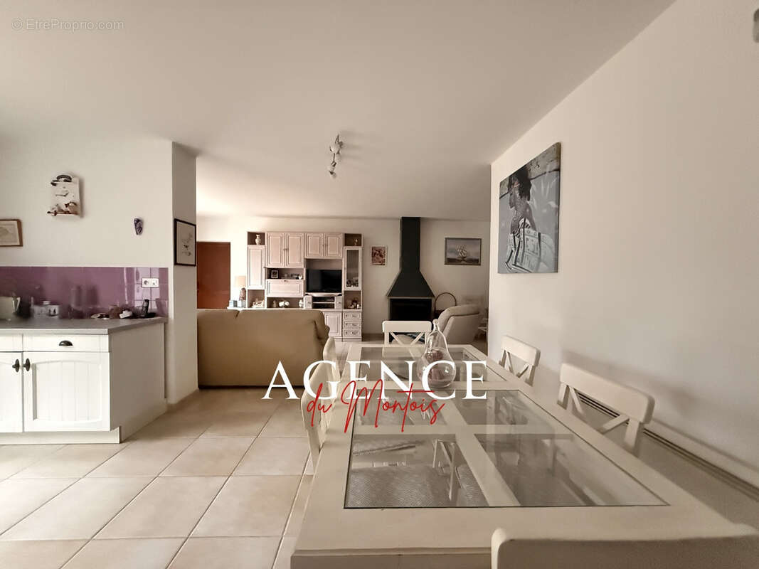 Maison à PERCENEIGE