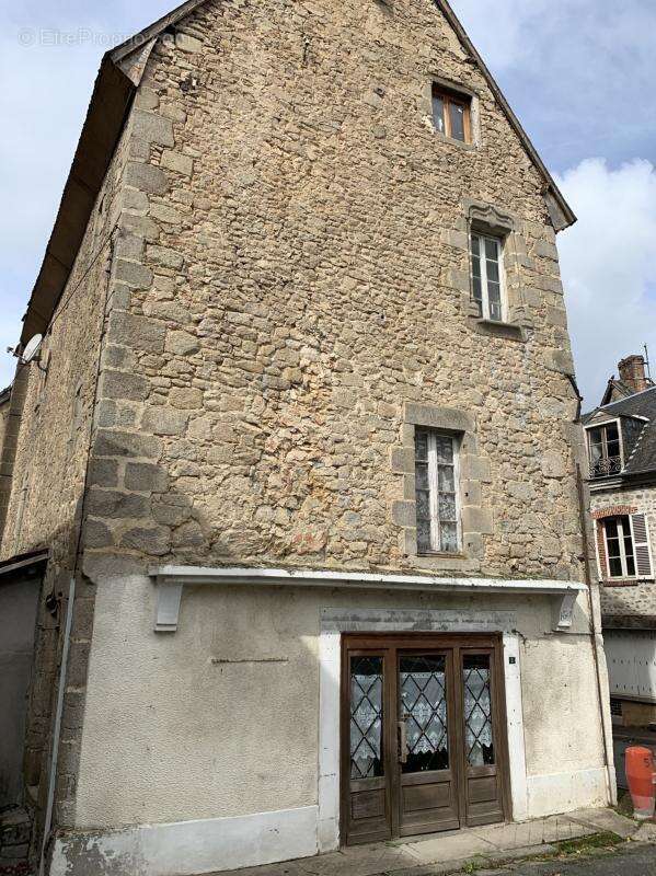 Maison à SAINT-VAURY