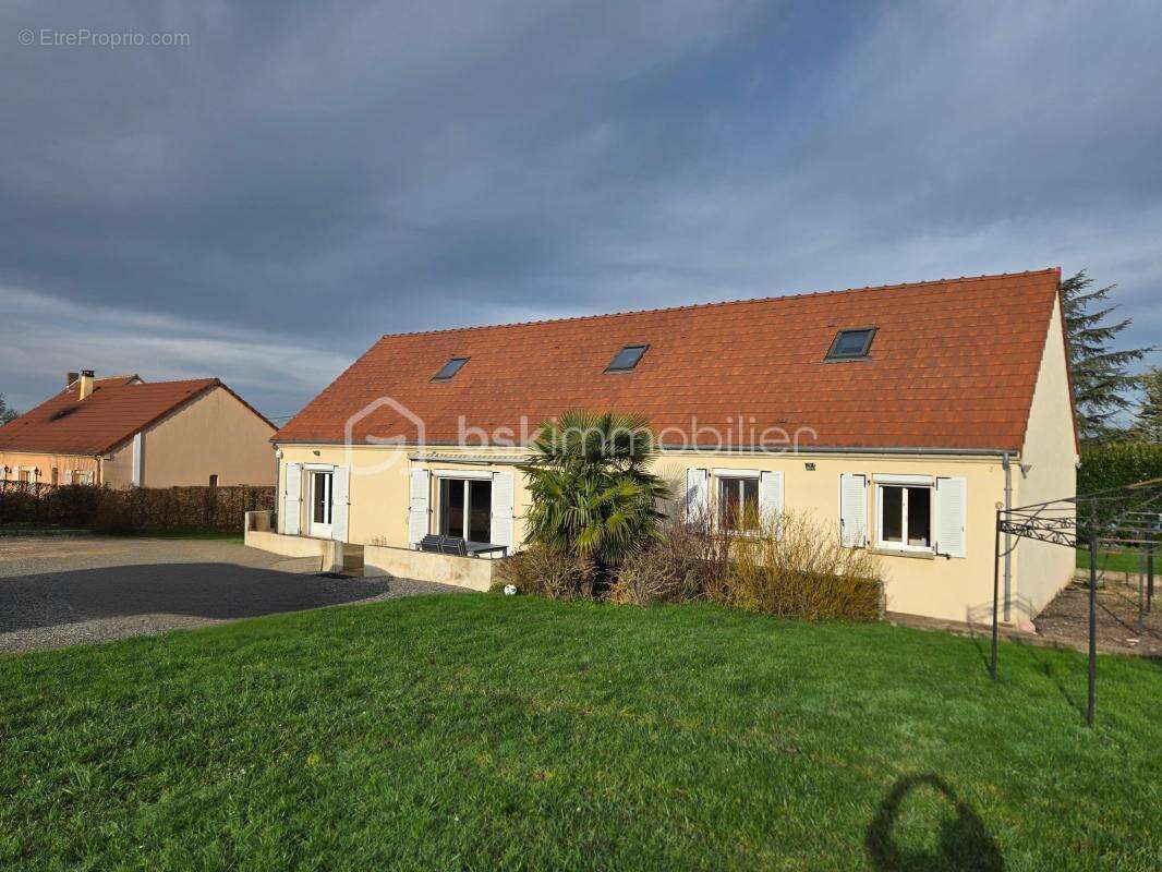 Maison à GERMIGNY-SUR-LOIRE