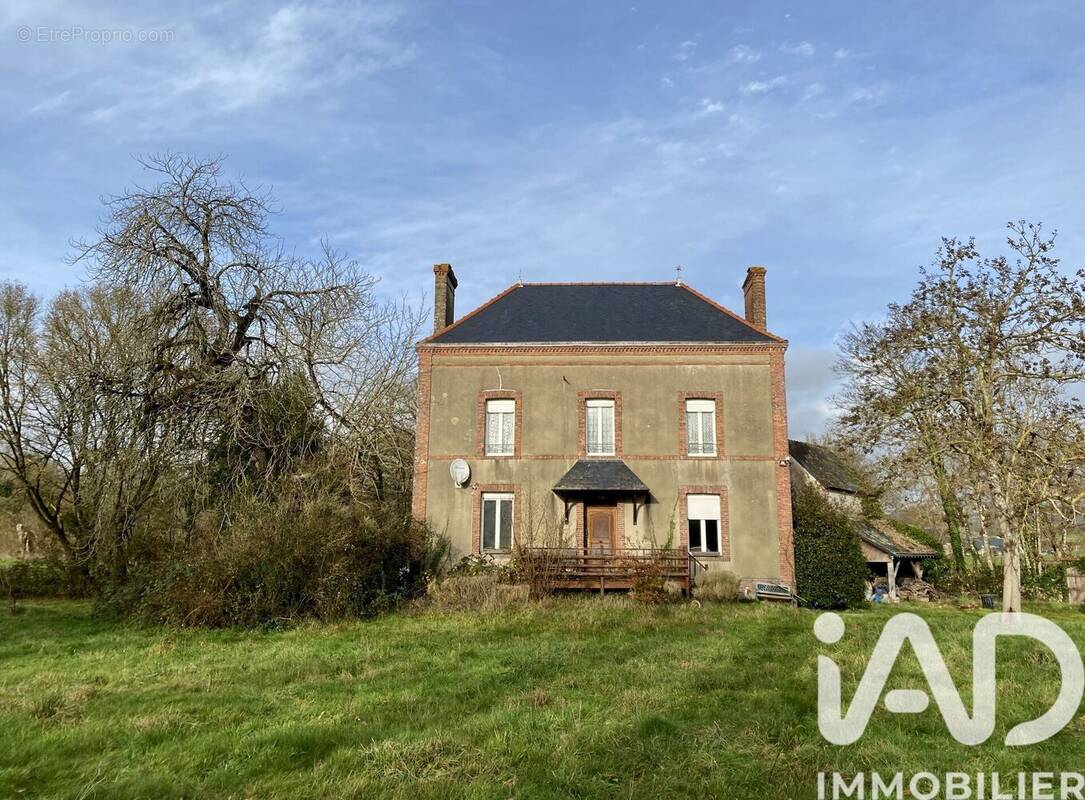 Photo 1 - Maison à ASSE-LE-BERENGER