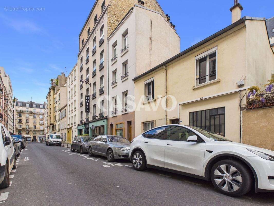 Appartement à PARIS-14E