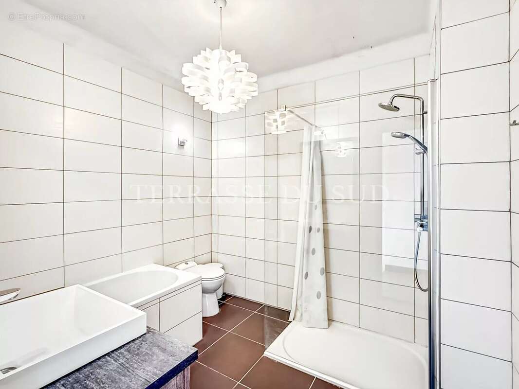 Appartement à MARSEILLE-8E