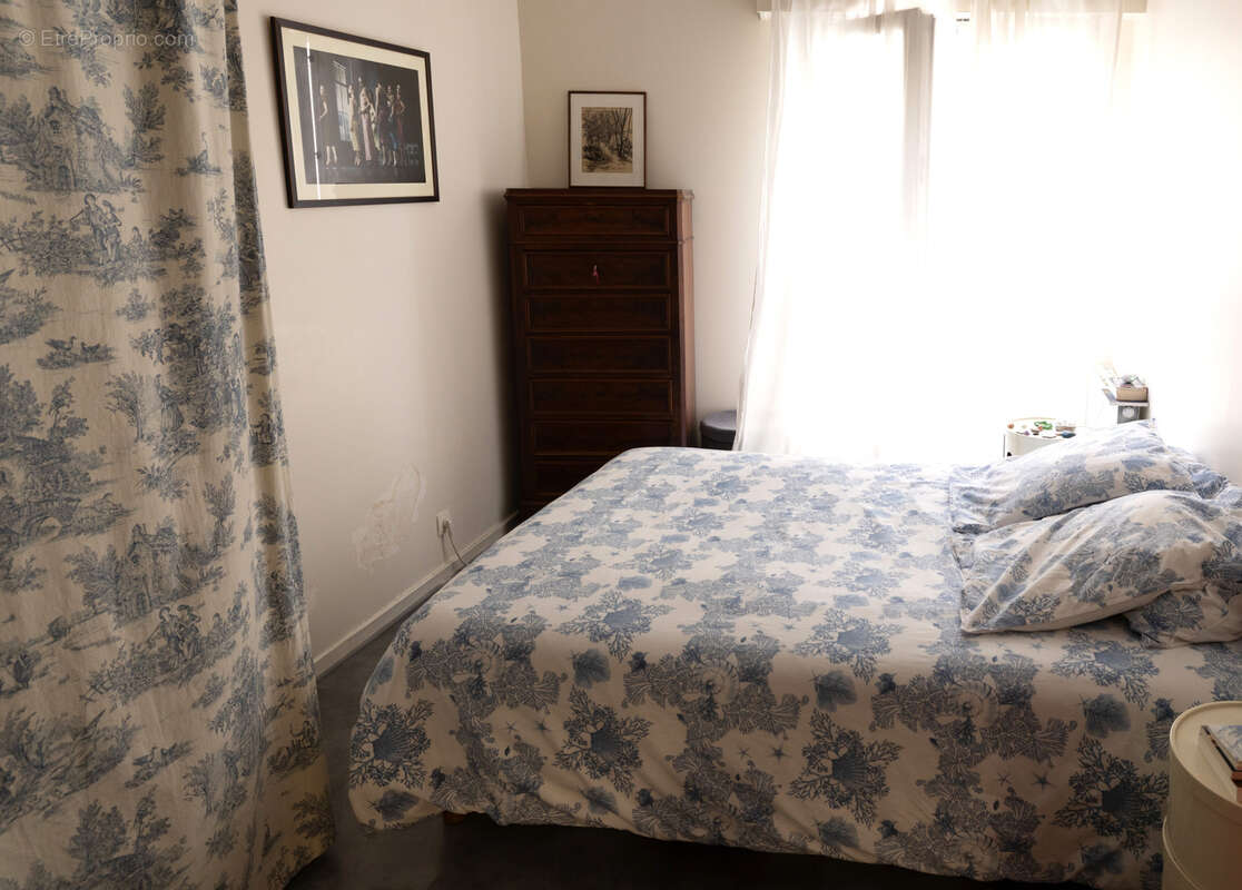 Appartement à PARIS-3E
