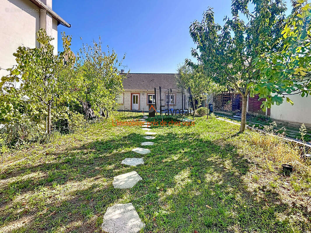 Maison à CHOISY-LE-ROI