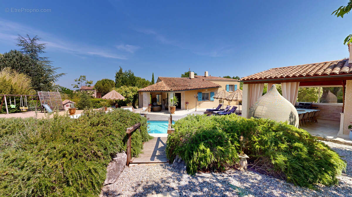 Maison à VALENSOLE