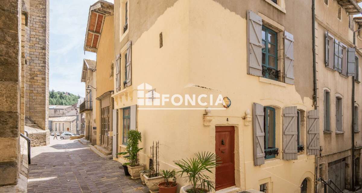 Villefranche-de-Rouergue - Le charme envoutant de cette bâtisse au coeur de la Bastide - photo 2