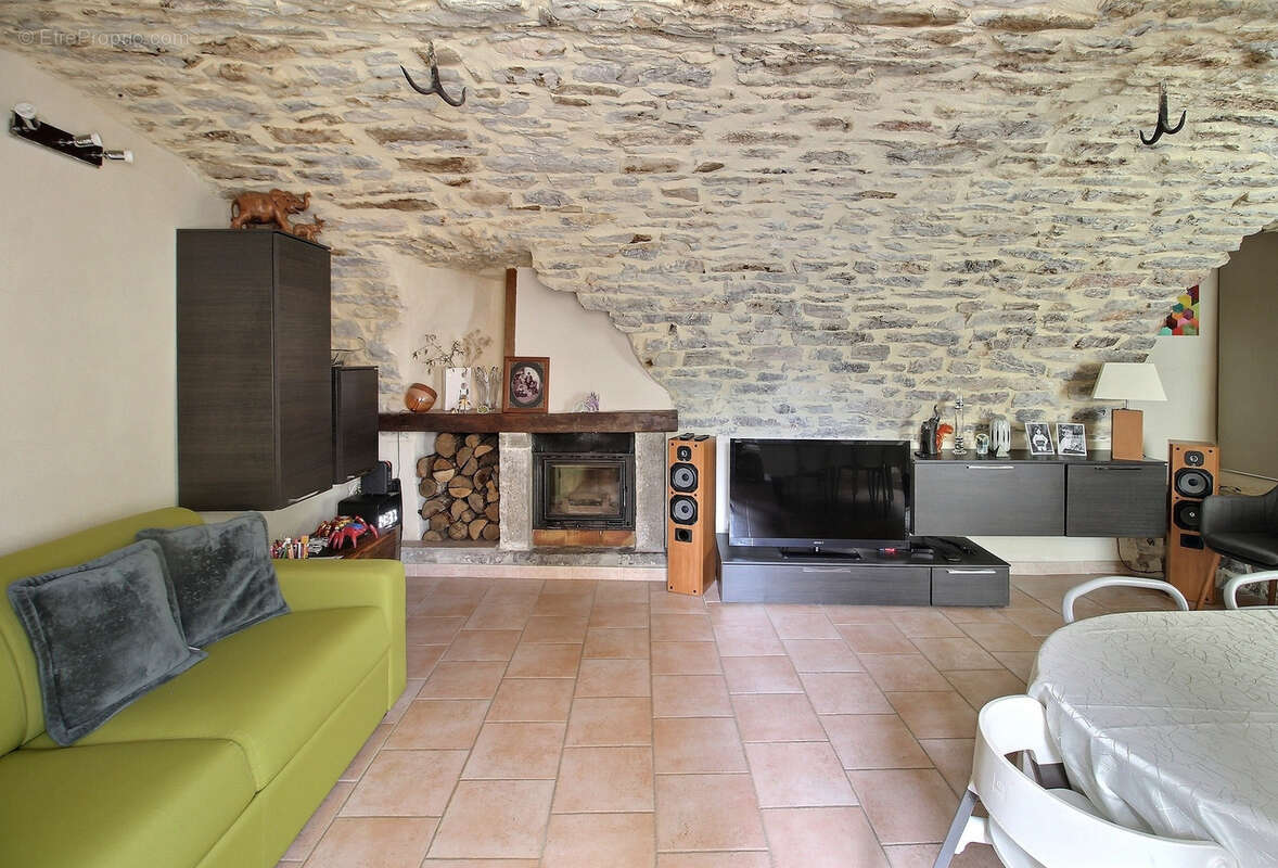 Maison à CAUSSE-DE-LA-SELLE