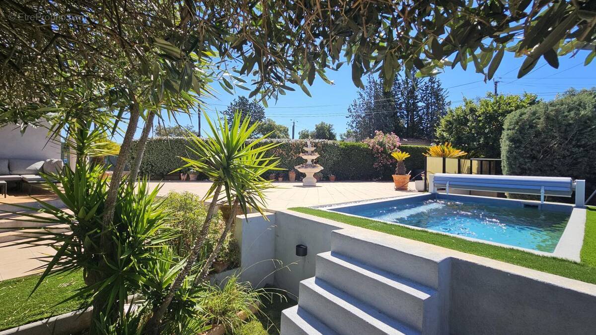 Maison à FREJUS