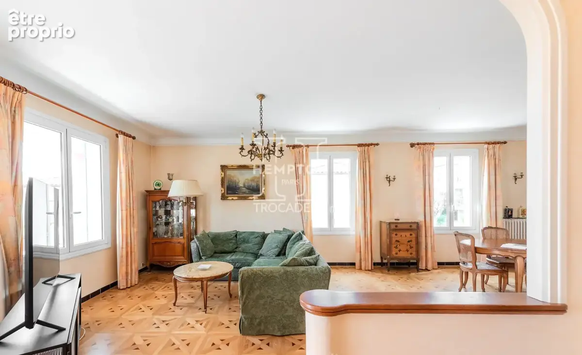 Sanary-sur-mer • maison provencale avec jardin paysager - photo 7