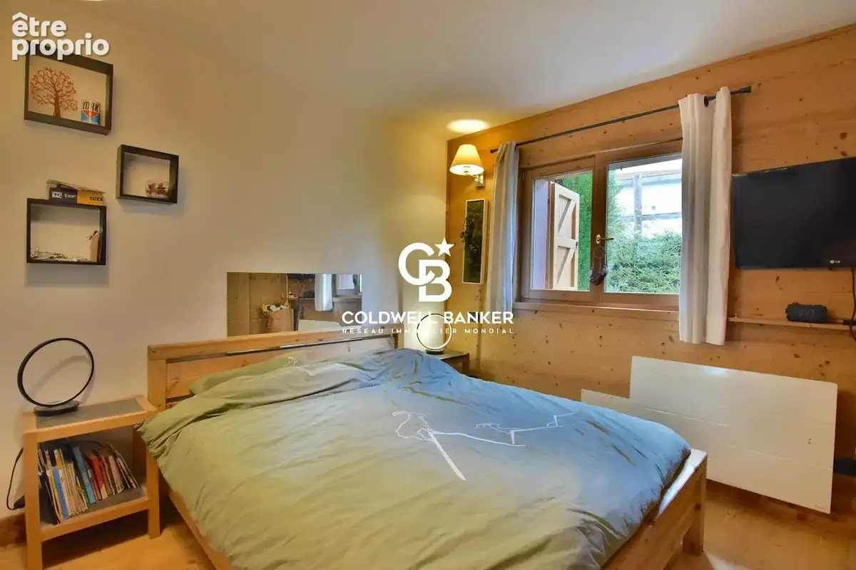 Appartement T3, 2 chambres avec terrasse et jardin privatif - Chamonix secteur Les Bossons - photo 6
