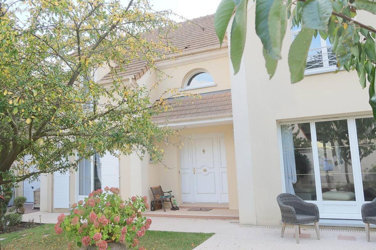 Photo 1 - Maison à LA VILLE-DU-BOIS