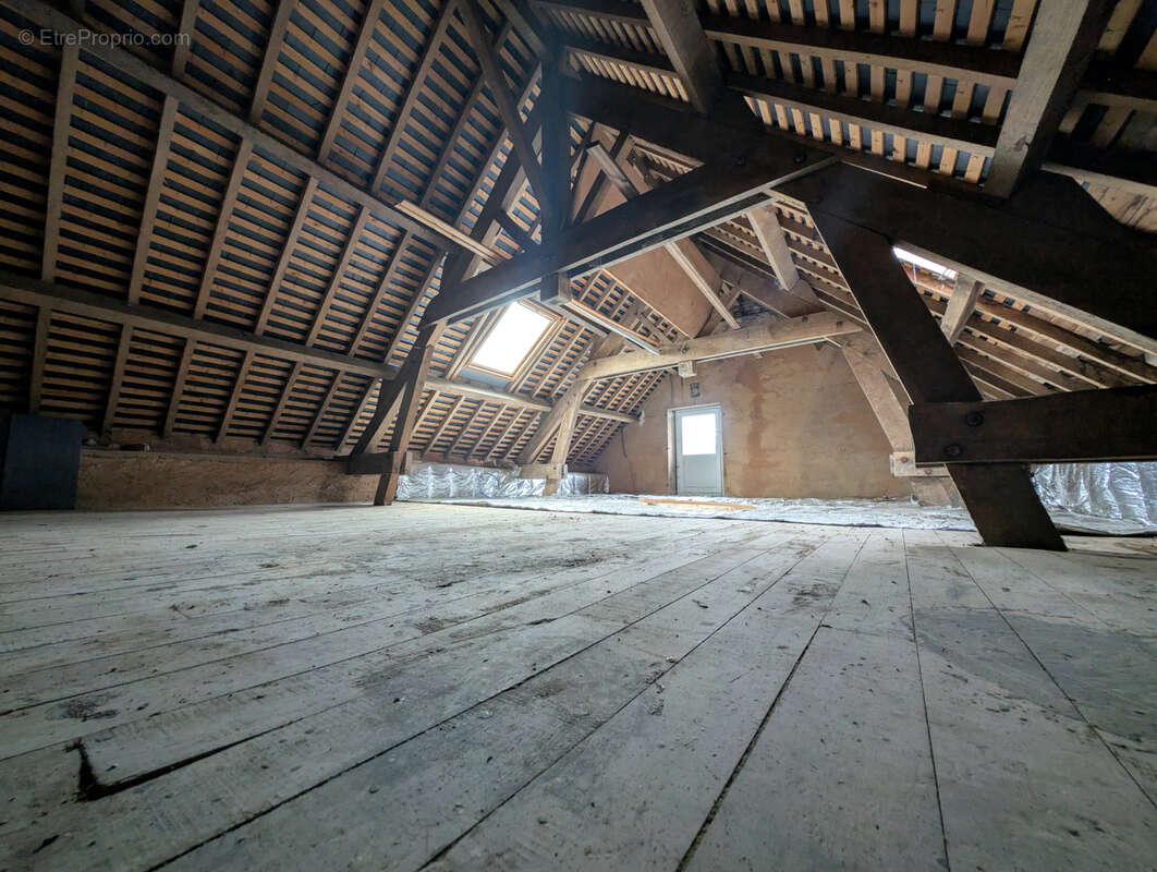 Appartement à SEVERAC