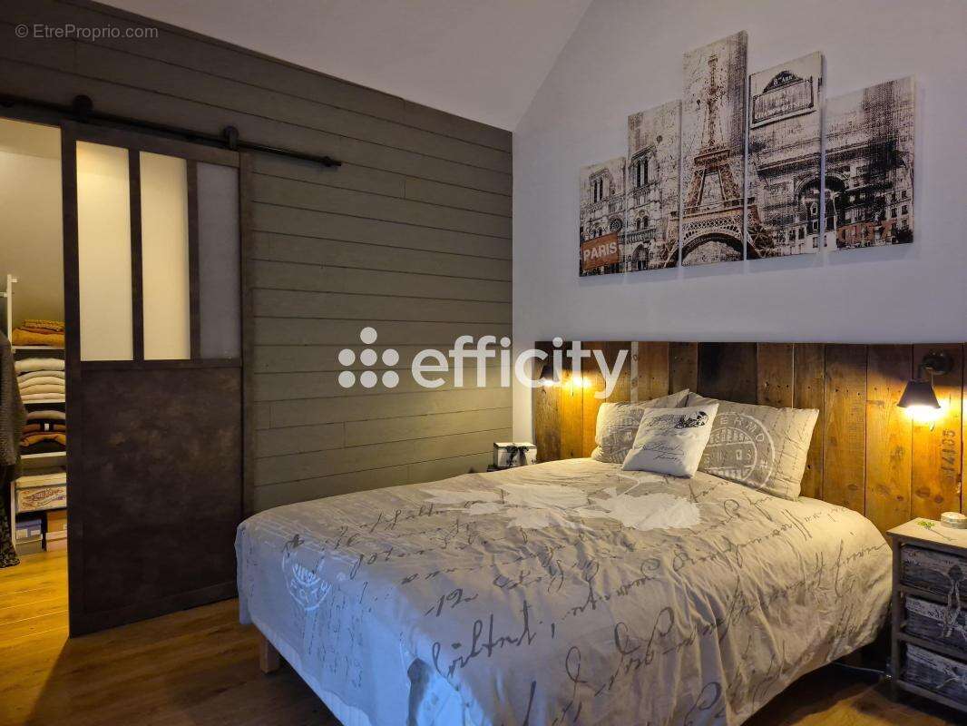 Maison à REIGNAC-SUR-INDRE