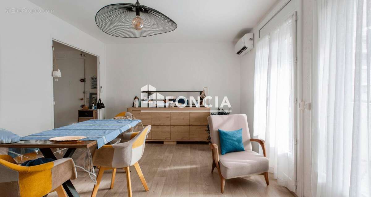 Appartement à CARRY-LE-ROUET