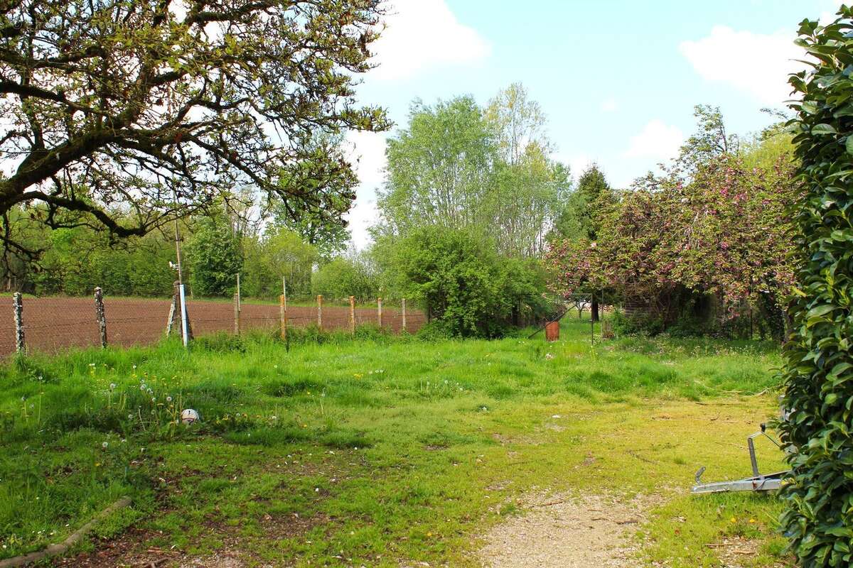 Maison spacieuse & Grand terrain - photo 10