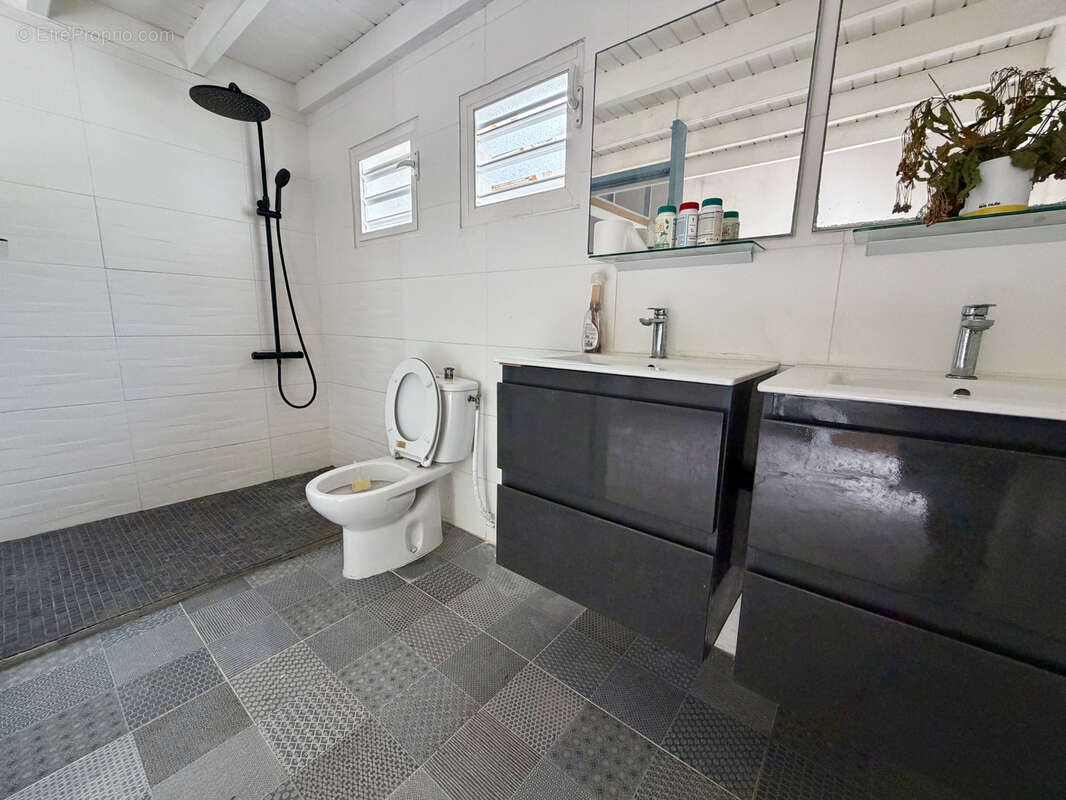 Villa T3 - 95,54 m2 - Cul-de-Sac - photo 12
