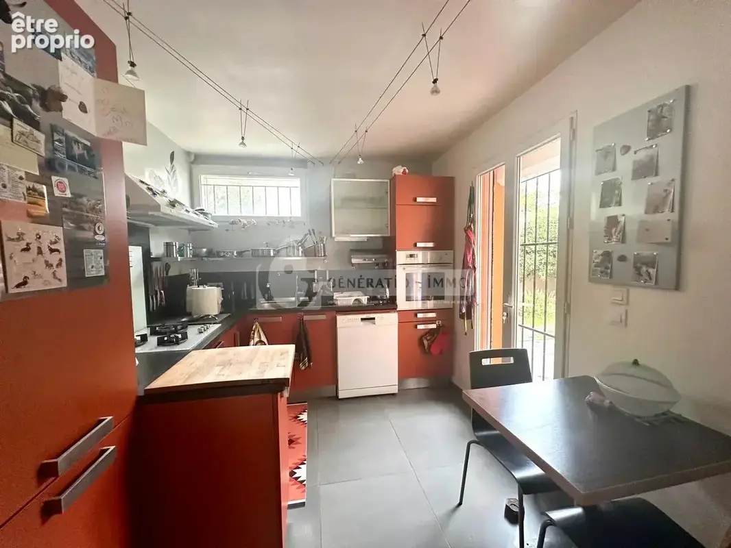 Arles - Maison ou 2 appartements - photo 7
