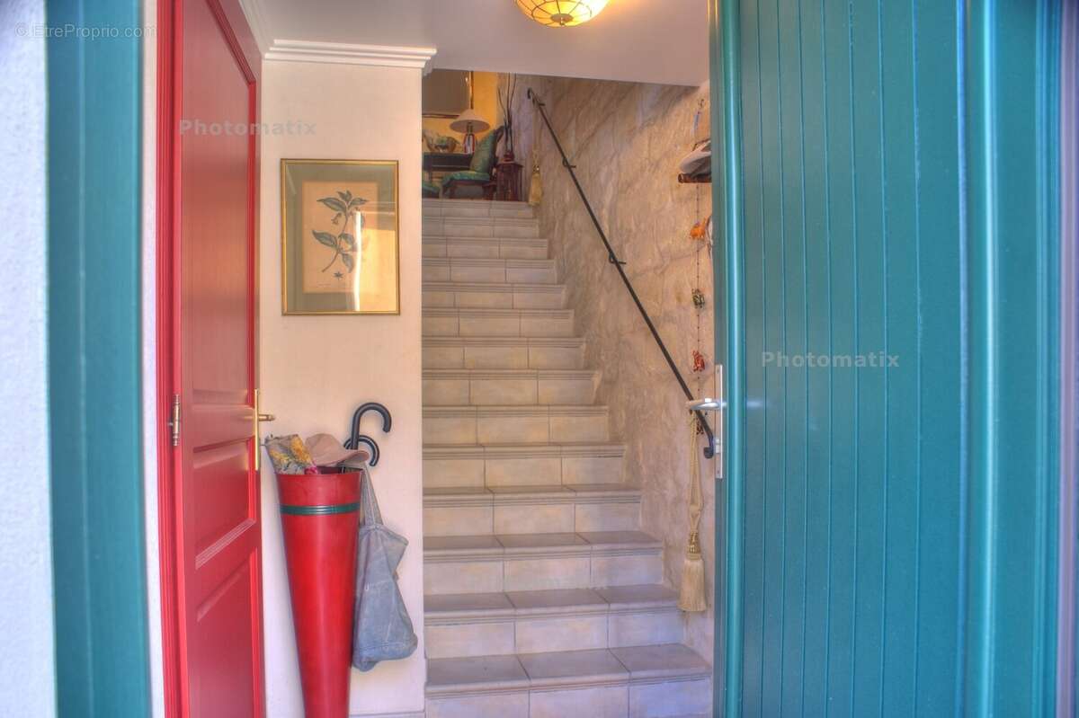 Maison 110 m² à Aigues-Mortes  - photo 8