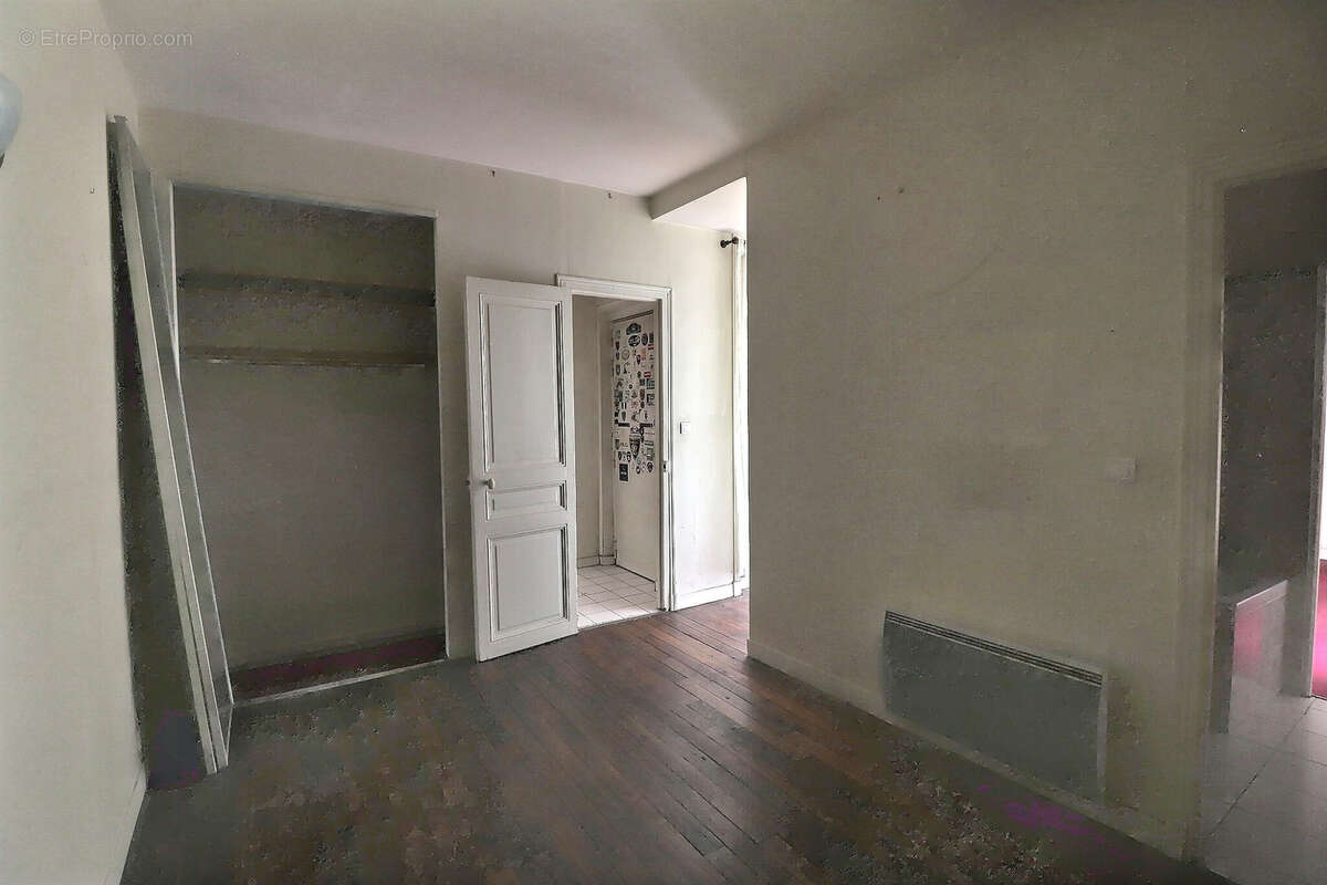 Appartement à PARIS-14E