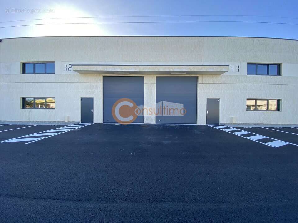 Local d'activite à vendre - photo 8