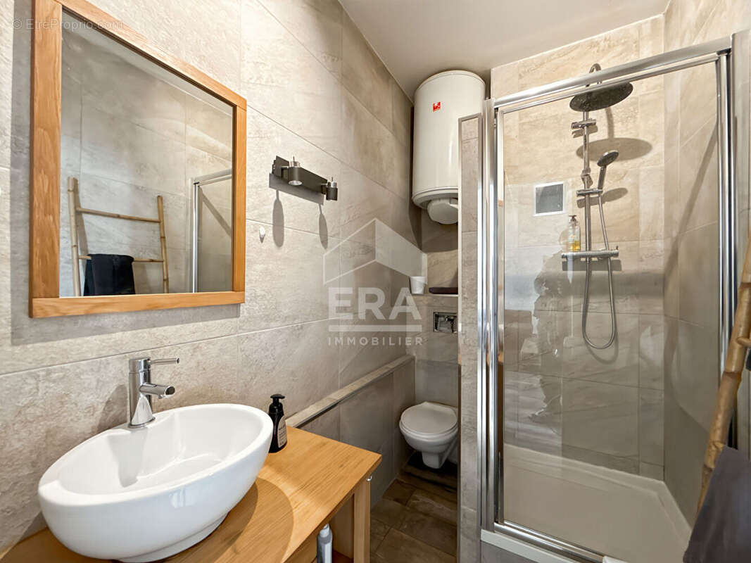 Appartement à MARSEILLE-6E