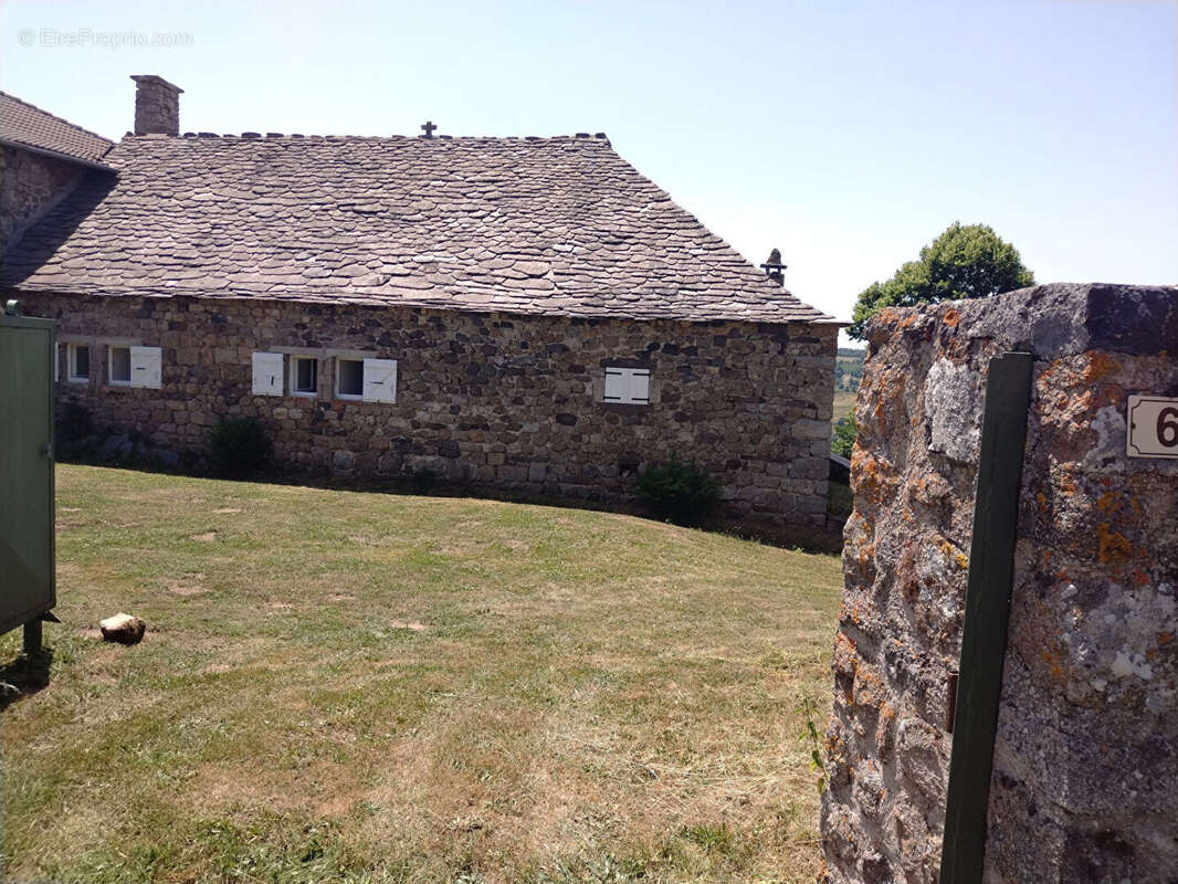 Maison à PRESAILLES