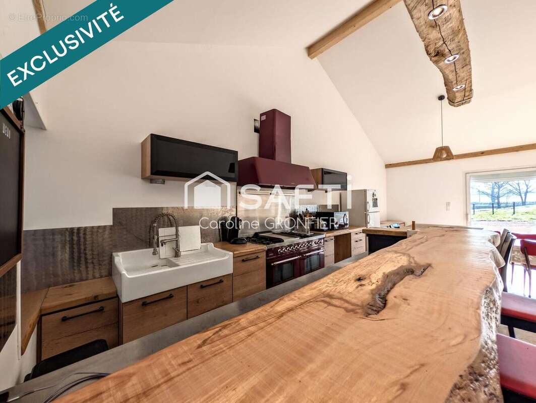 Photo 8 - Maison à GENELARD