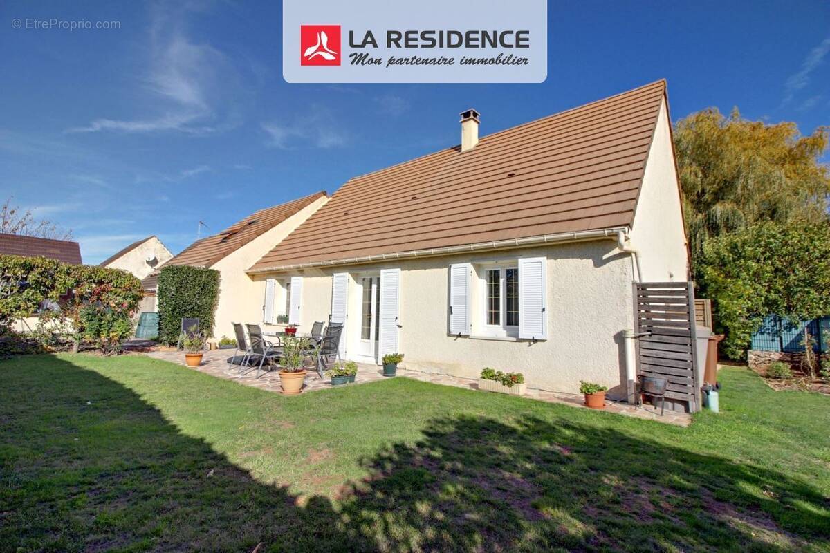 Maison à MONDREVILLE